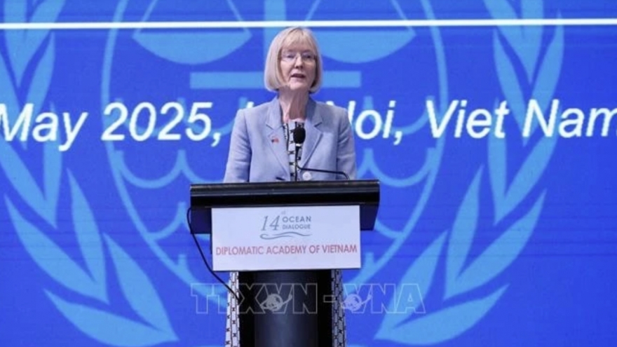Australia hopes to see Vietnam continue to grow and prosper: ambassador